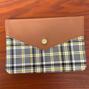 Plaid ipsy Makeup Bag- brand new